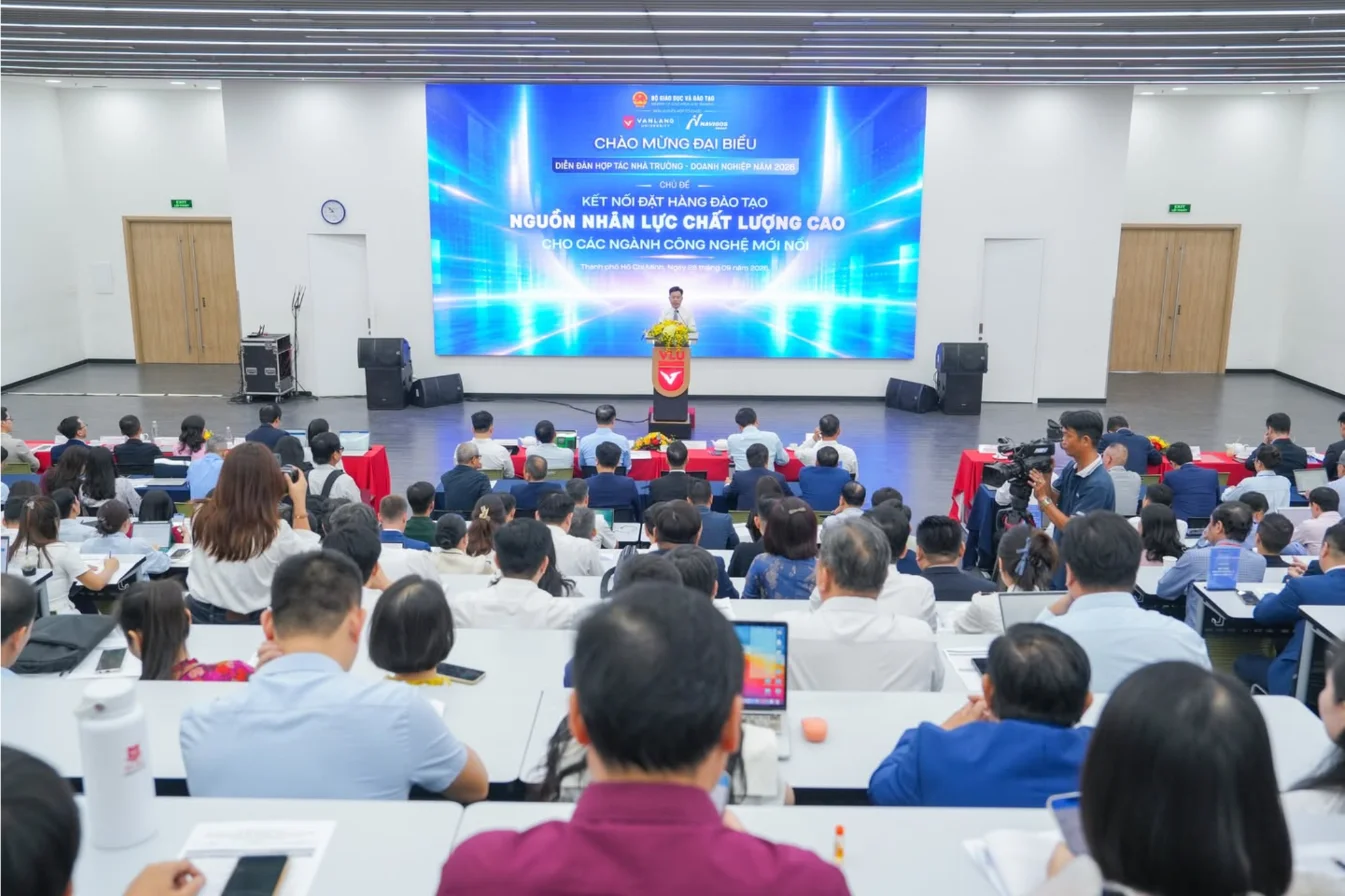 Toàn cảnh Diễn đàn hợp tác nhà trường doanh nghiệp 2026 tại Trường Đại học Văn Lang
